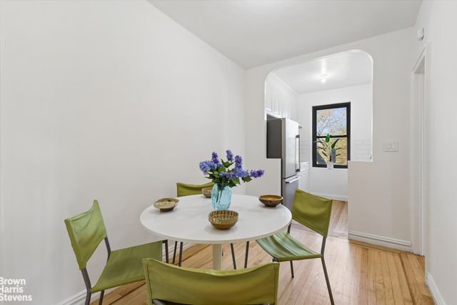 4445 Post Rd Apt 7D, New York City, NY 10471
