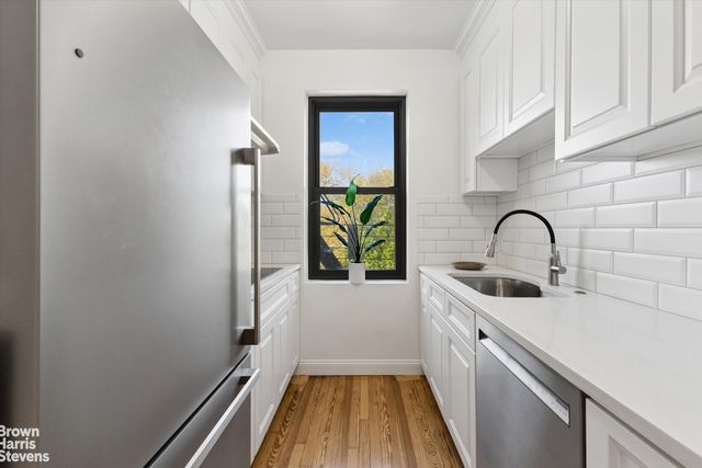 4445 Post Rd Apt 7D, New York City, NY 10471