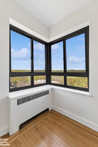4445 Post Rd Apt 7D, New York City, NY 10471