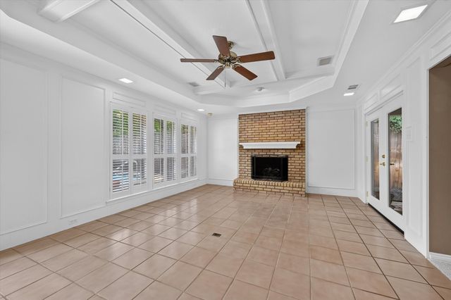 8833 Kenton Drive, Dallas, TX 75231