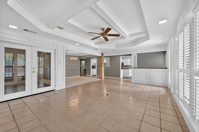 8833 Kenton Drive, Dallas, TX 75231