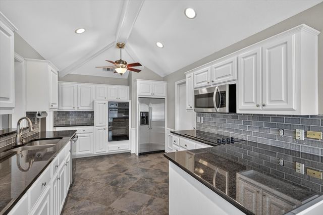 8833 Kenton Drive, Dallas, TX 75231