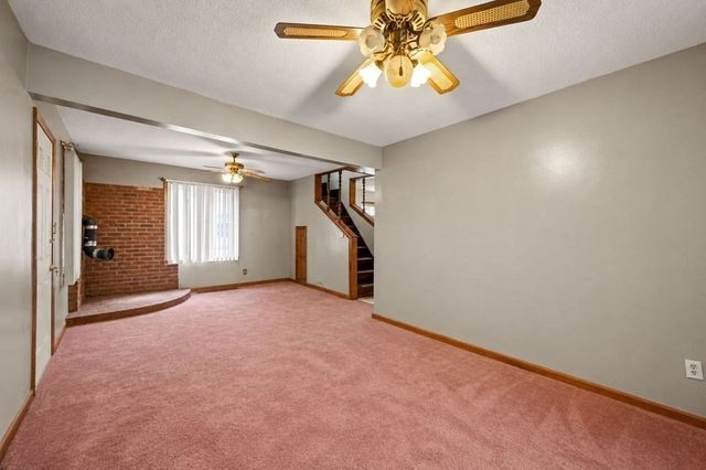 81 Healey St, Springfield, MA 01151