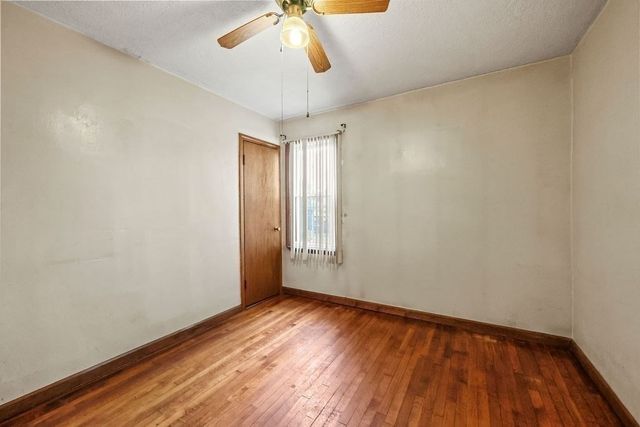 81 Healey St, Springfield, MA 01151