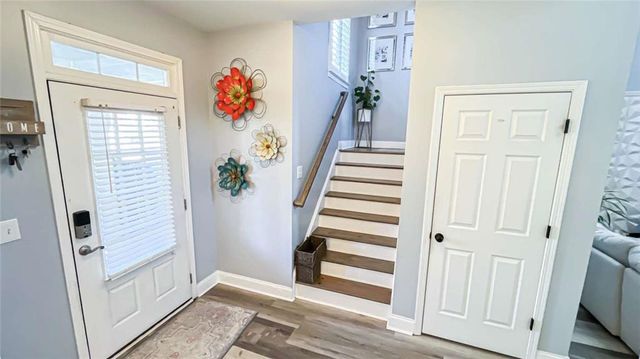 1951 Barrett Knoll NW Circle, Kennesaw, GA 30152