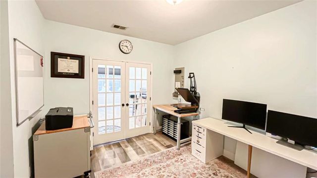 1951 Barrett Knoll NW Circle, Kennesaw, GA 30152