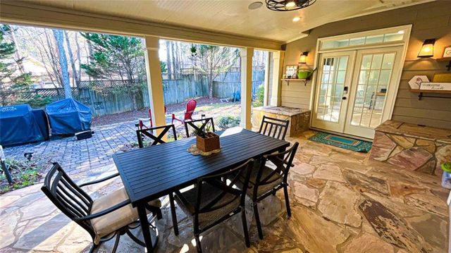 1951 Barrett Knoll NW Circle, Kennesaw, GA 30152