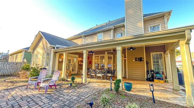 1951 Barrett Knoll NW Circle, Kennesaw, GA 30152