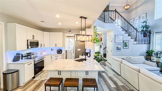 1951 Barrett Knoll NW Circle, Kennesaw, GA 30152