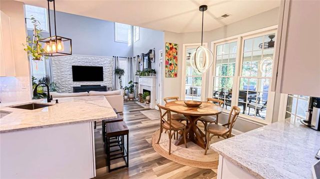 1951 Barrett Knoll NW Circle, Kennesaw, GA 30152