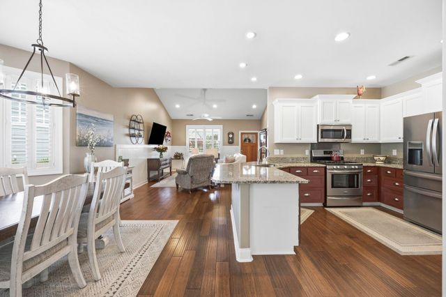 332 Waties Dr., Murrells Inlet, SC 29576