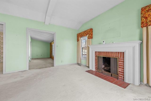 700 E 1st, National City, CA 91950