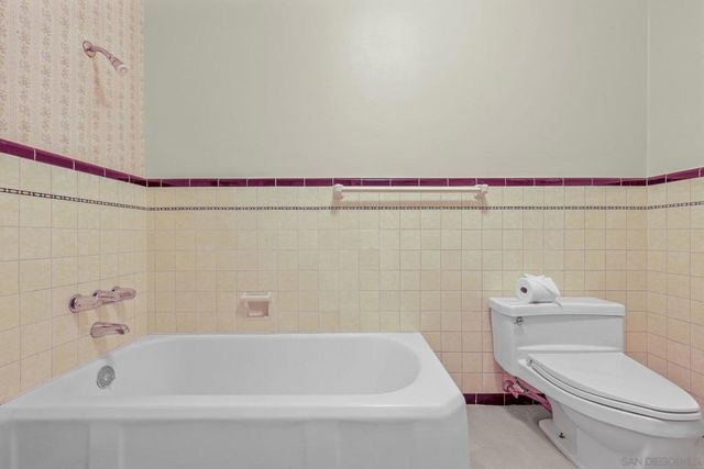 700 E 1st, National City, CA 91950