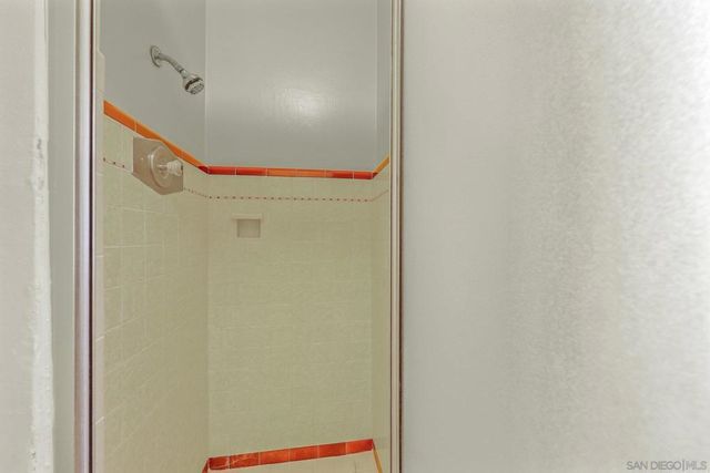 700 E 1st, National City, CA 91950