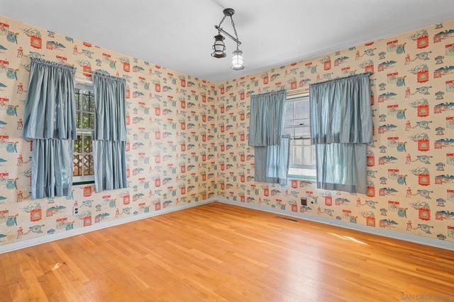 700 E 1st, National City, CA 91950