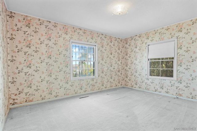 700 E 1st, National City, CA 91950