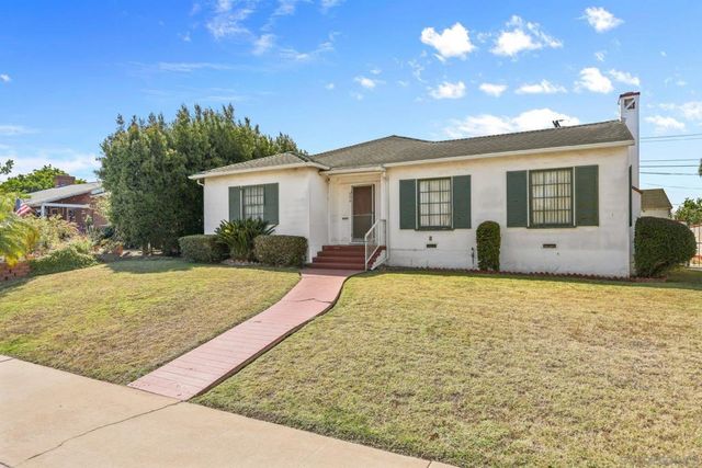700 E 1st, National City, CA 91950