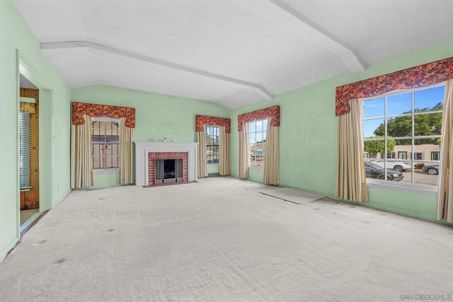 700 E 1st, National City, CA 91950