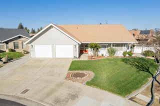 2054 Irving Circle, Tulare, CA 93274