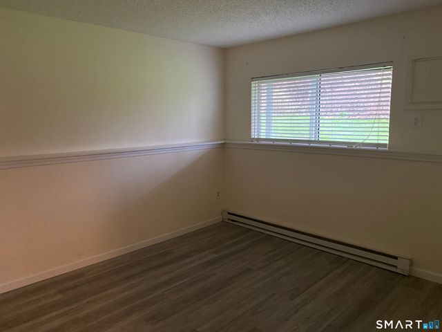 925 Oronoke Road 32J, Waterbury, CT 06708