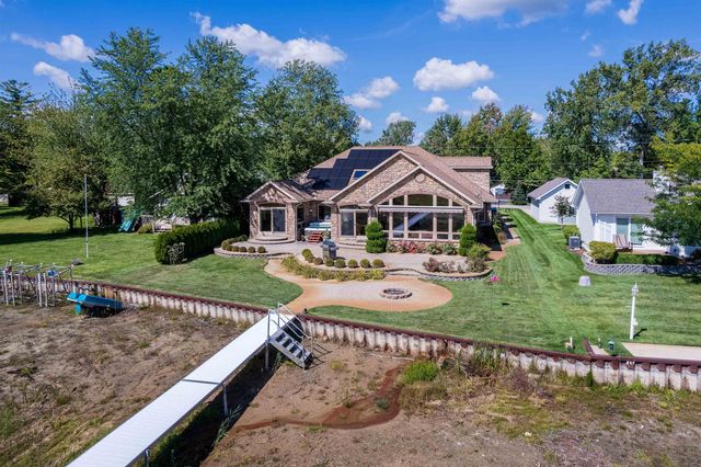 5323 S Pine Street, Beaverton, MI 48612