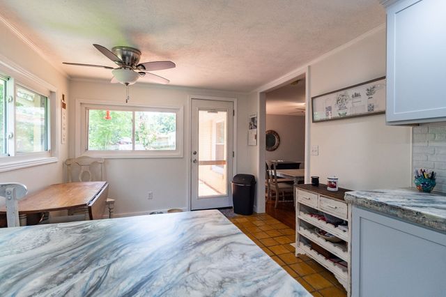 101 W Hills Terrace, Dickson, TN 37055