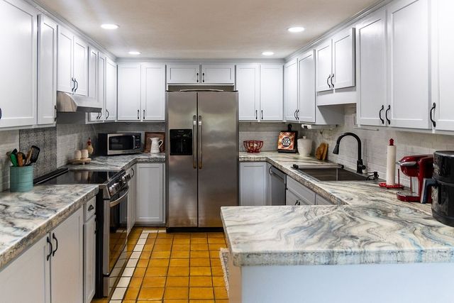 101 W Hills Terrace, Dickson, TN 37055