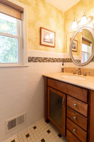 101 W Hills Terrace, Dickson, TN 37055