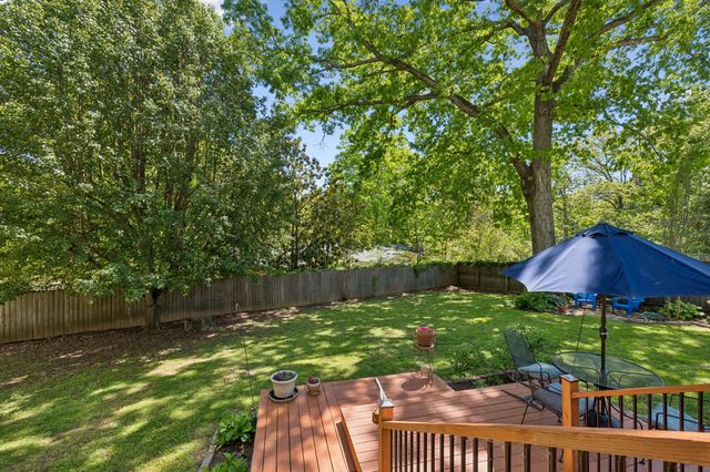 101 W Hills Terrace, Dickson, TN 37055