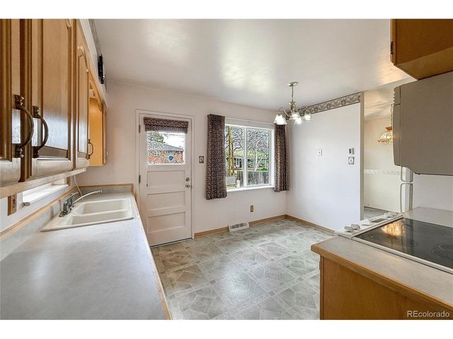 12187 W New Mexico Pl, Lakewood, CO 80228