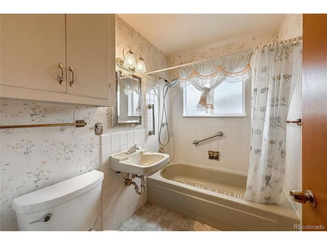 12187 W New Mexico Pl, Lakewood, CO 80228