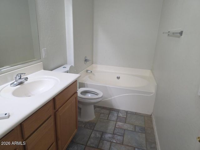1064 S JESSE Place, Chandler, AZ 85286