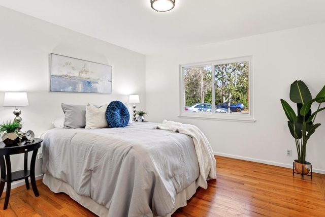 678 Benvenue Avenue, Los Altos, CA 94024