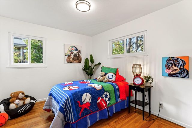 678 Benvenue Avenue, Los Altos, CA 94024