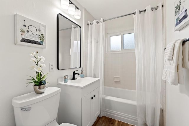 678 Benvenue Avenue, Los Altos, CA 94024