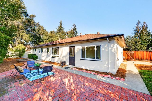 678 Benvenue Avenue, Los Altos, CA 94024