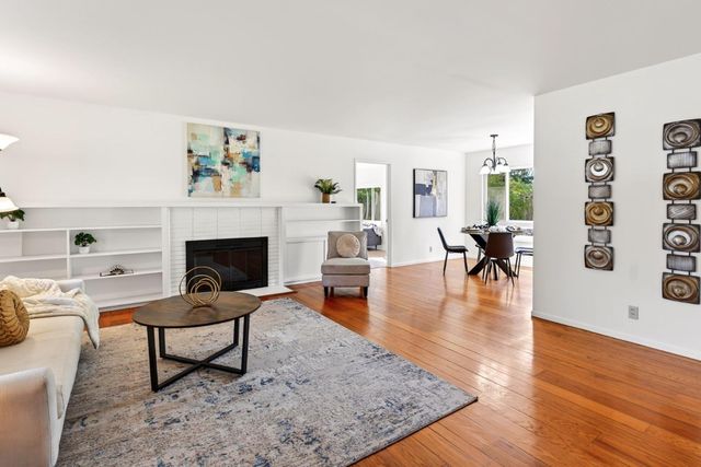 678 Benvenue Avenue, Los Altos, CA 94024