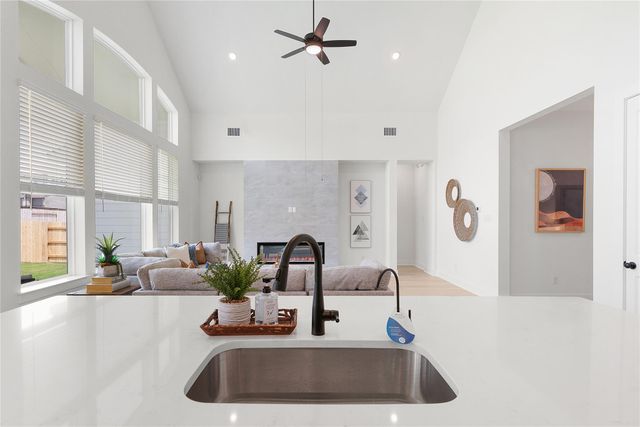 200 Slater CT, Liberty Hill, TX 78642