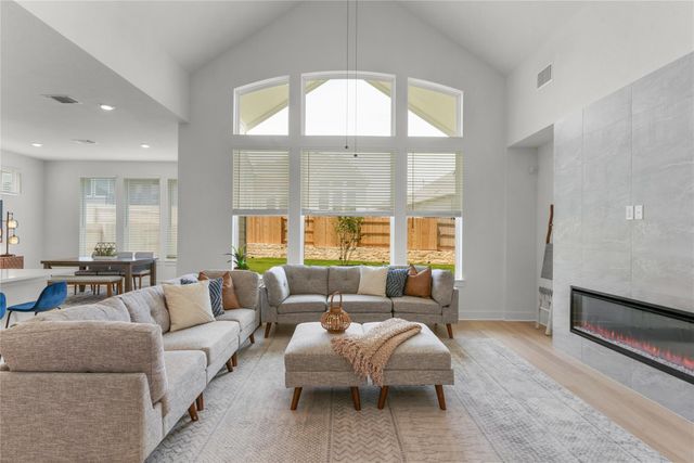 200 Slater CT, Liberty Hill, TX 78642