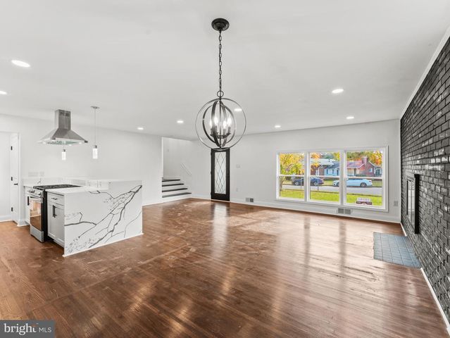 4722 BRISTOW DR, Annandale, VA 22003