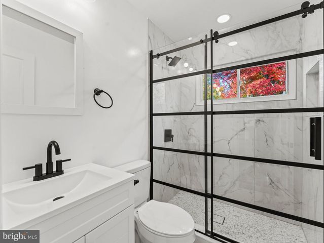 4722 BRISTOW DR, Annandale, VA 22003