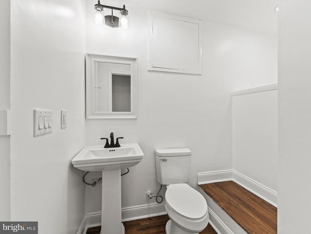 4722 BRISTOW DR, Annandale, VA 22003