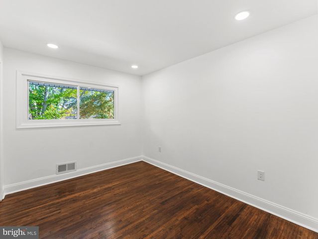 4722 BRISTOW DR, Annandale, VA 22003