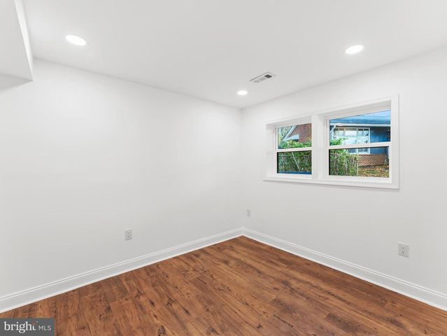 4722 BRISTOW DR, Annandale, VA 22003