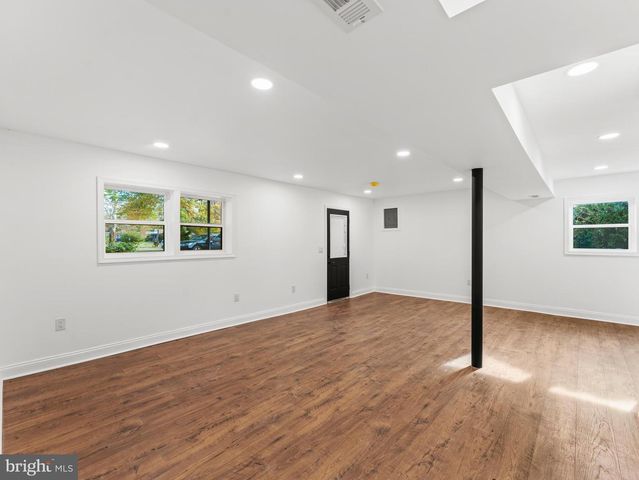 4722 BRISTOW DR, Annandale, VA 22003