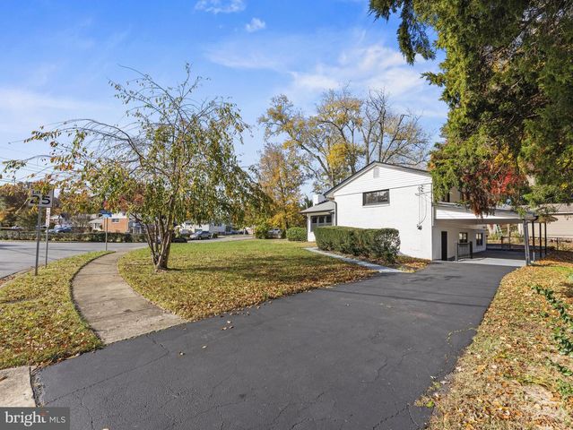 4722 BRISTOW DR, Annandale, VA 22003