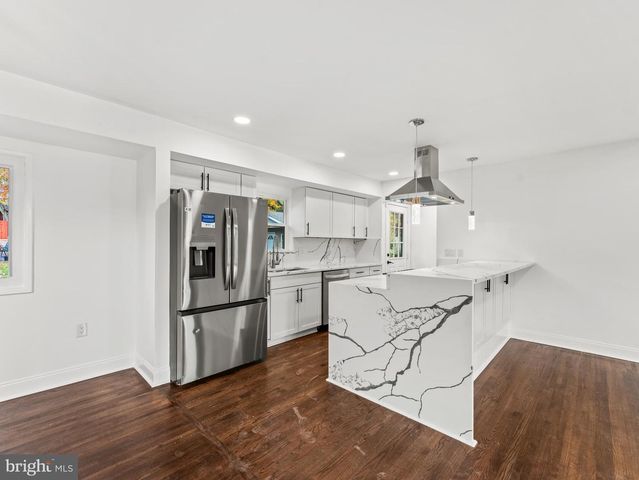 4722 BRISTOW DR, Annandale, VA 22003