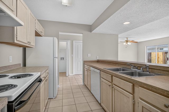 1826 Pointed Leaf Lane, Fort Walton Beach, FL 32547