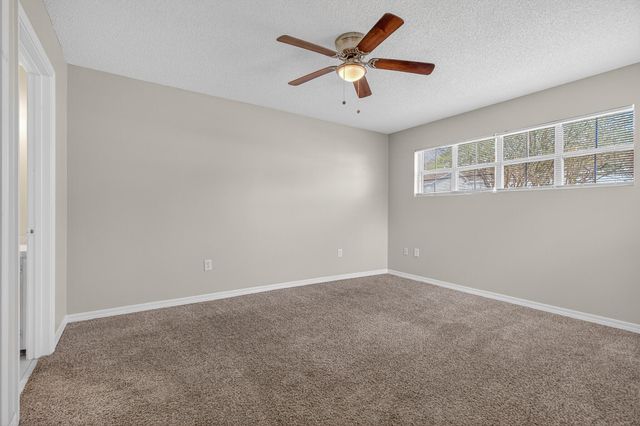 1826 Pointed Leaf Lane, Fort Walton Beach, FL 32547