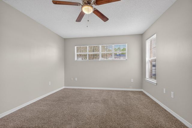 1826 Pointed Leaf Lane, Fort Walton Beach, FL 32547